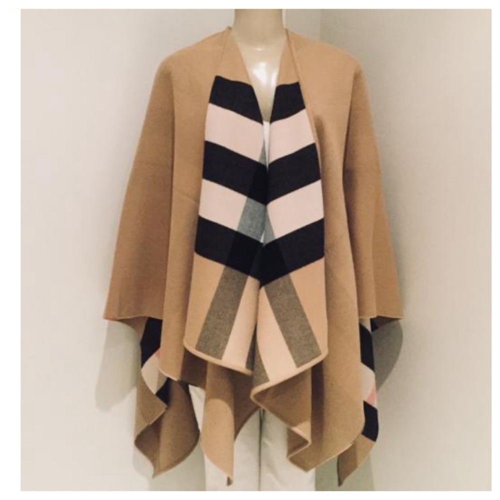 BURBERRY LONDON CHARLOTTE REVERSIBLE SOLID CHECK WOOL CAPE. - Picture 3 of 11
